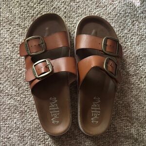 MADLOVE Cognac Footbed Sandals